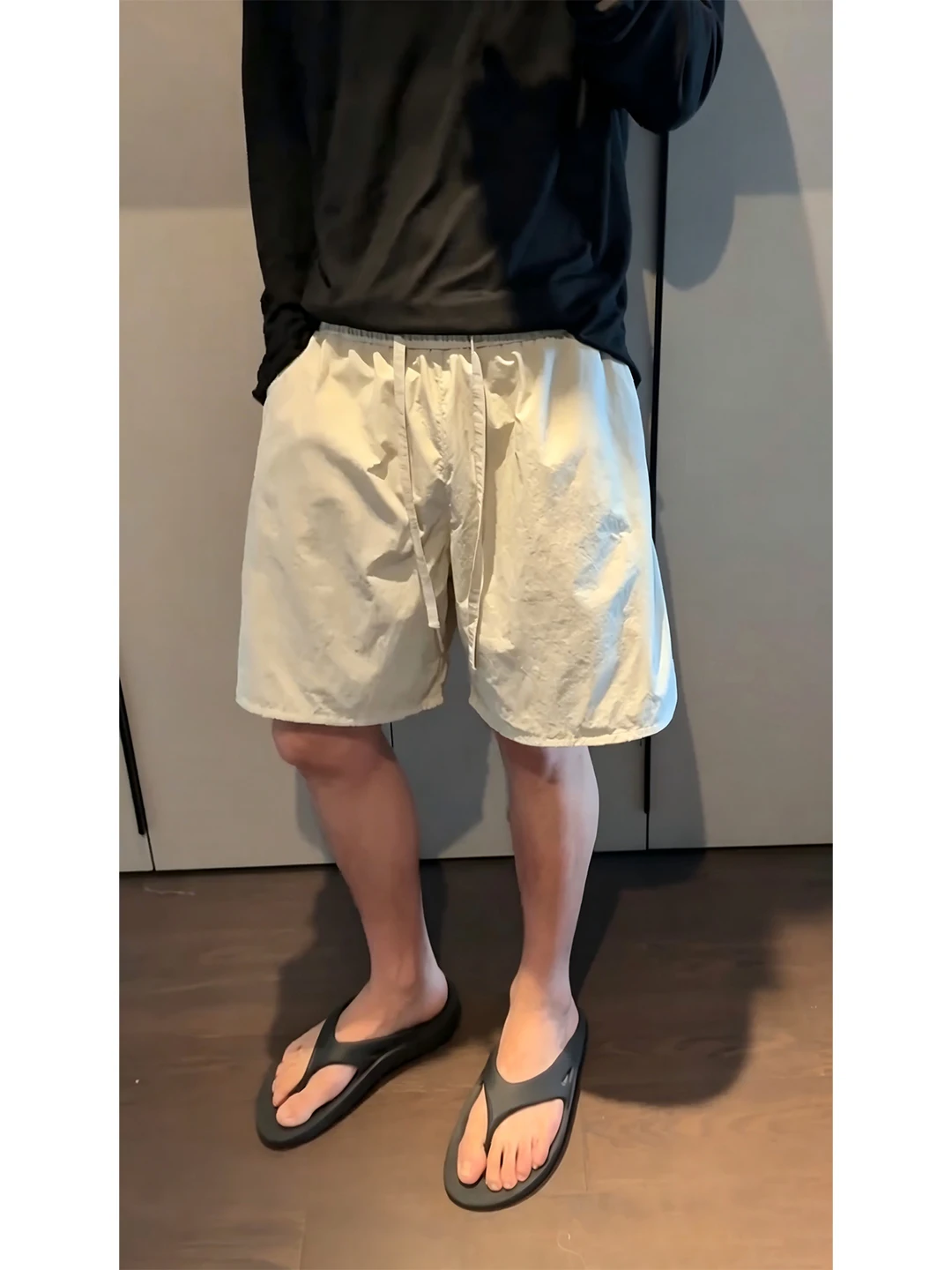 

Quick Dry Ice Silk Shorts Light Thin Casual Mid-Length for Men And Women Summer Cool Feeling Shorts Four-Five Parts