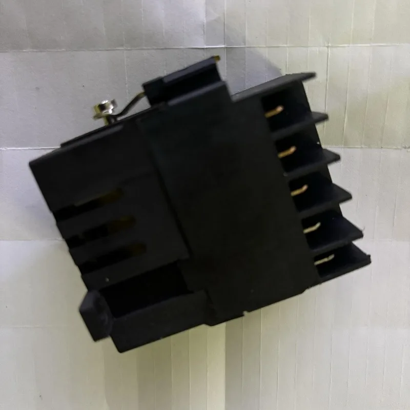 

Электромагнитный переключатель DKLD DZ-07 кнопочный переключатель водонепроницаемая и пылезащитная защита