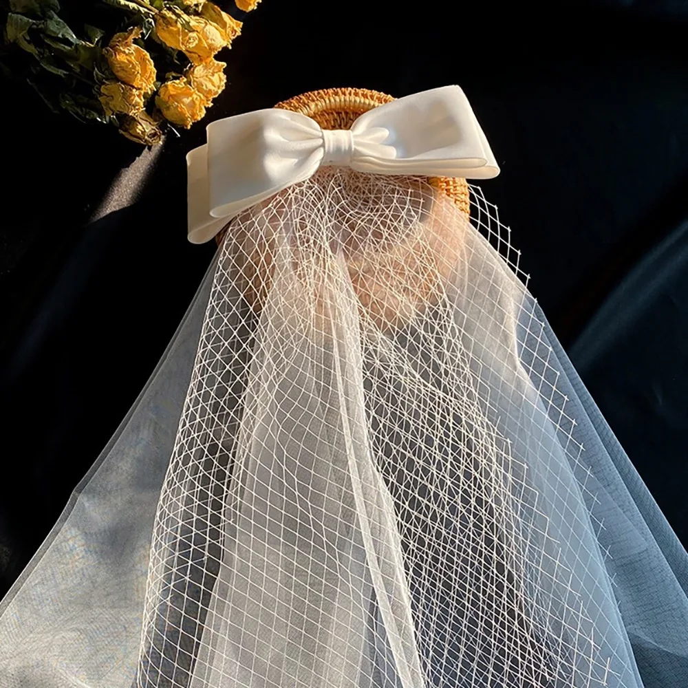 Retro Multi Layer Wedding Bridal Veil Short Gauze White Bridal Tulle Elegant Hair Clip Pearl Bow Veil Girls Hair Accessories