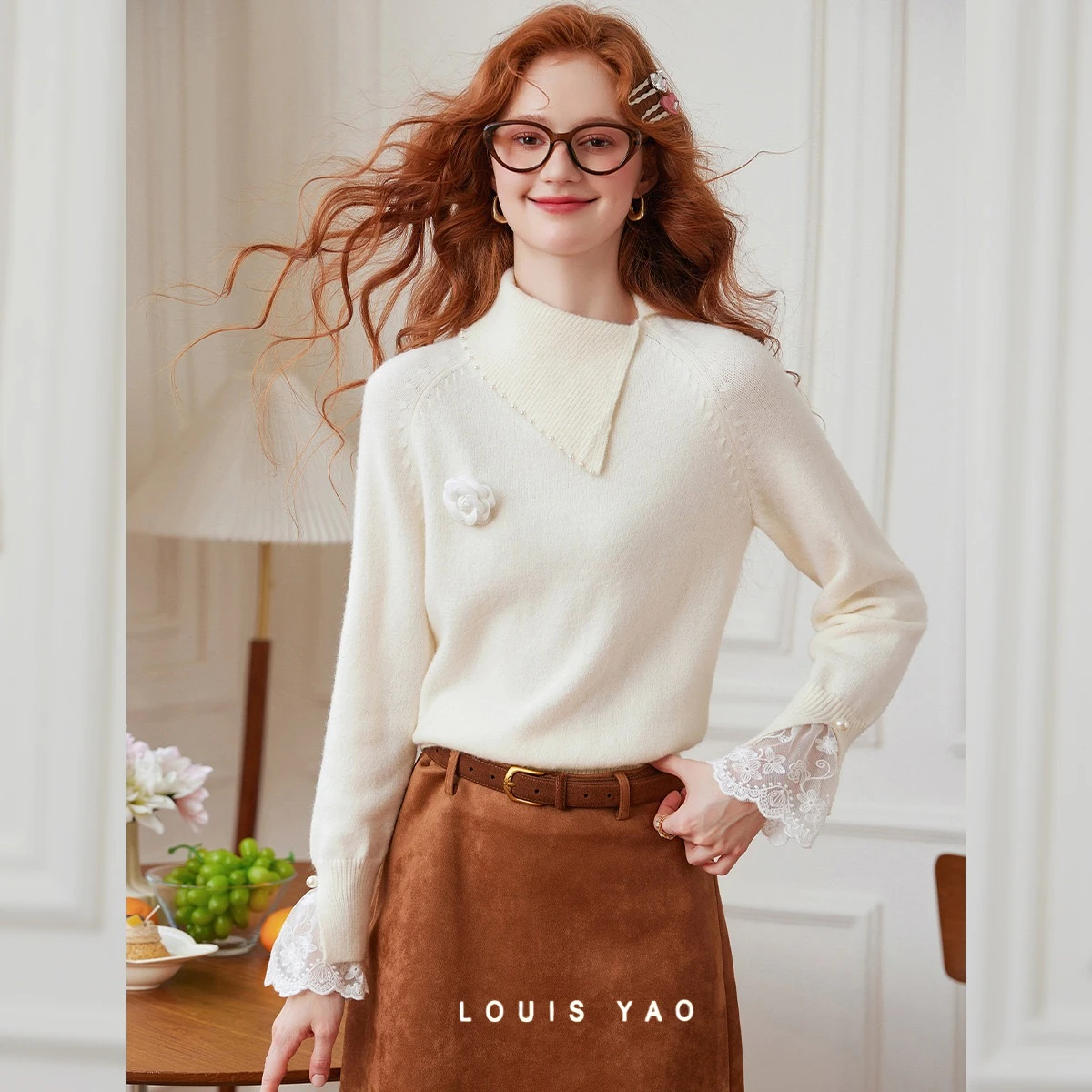 

LOUIS YAO Lace-Trimmed Slanted Collar 3D Florals Knitwear 2025 Autumn/Winter Fashionable & Gentle Knit Top Patchwork Knitwear