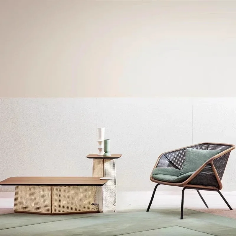 جديد الصينية الرجعية الخشب الصلب مضفر الروطان كرسي الاستجمام الشمال شرفة مسند الظهر القهوة مسند الذراع كرسي الطعام