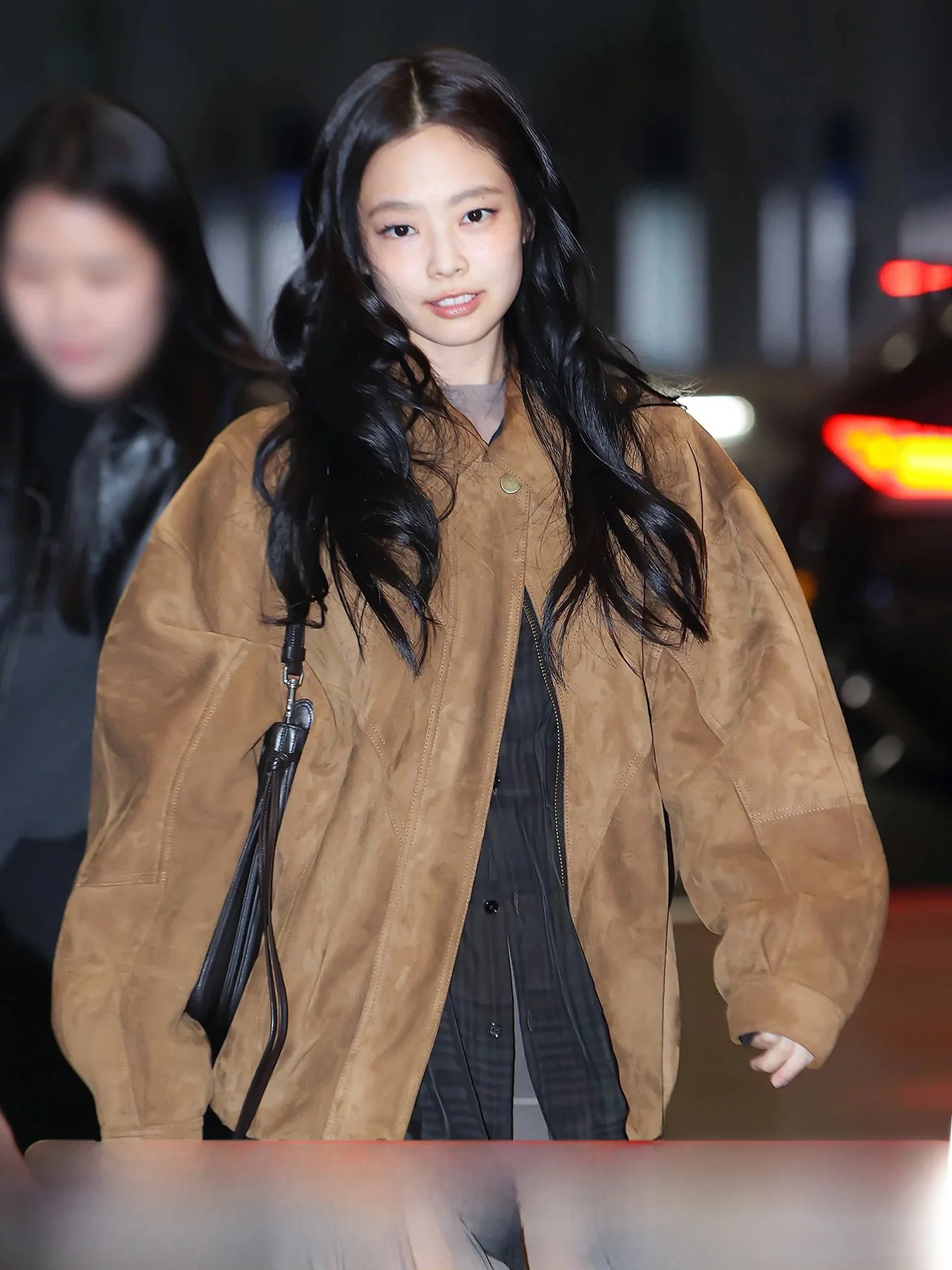 

Amyway Jennie American Retro Lapel Zipper ort Jaet Women Suede Velvet ape Coat Pure Color Slimming Ladies Outerwear