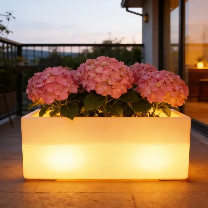 Luxury PE Plastic Hanging Floor Outdoor Indoor LED Lighted RGB Color Changing Planter Pot Decorative Garden Flower Pots