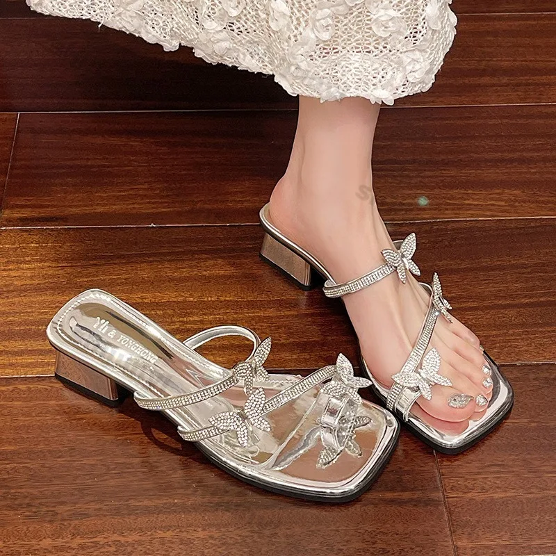 

Women's Slip on Slippers 2025 Summer New Square Toe Rhinestone Chunky Sandals Fashion Butterfly Luxury Elegant Medium Heel Shoes