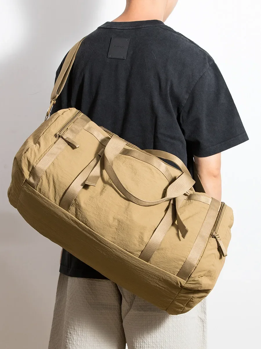 

Large capacity travel bag canvas light duffle bag practical swimming gym dry and wet separation mommy bag waiting
