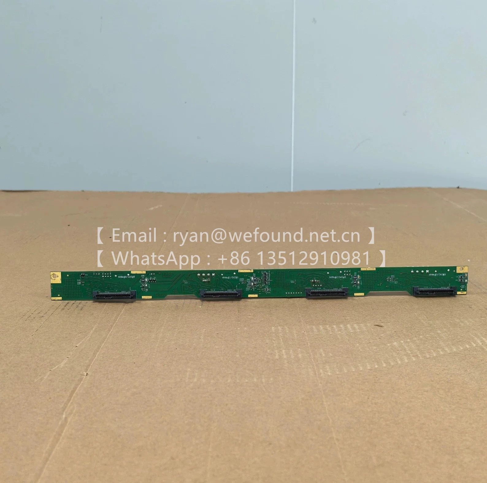 BPN-SAS3-815TQ-N4バックプレーン