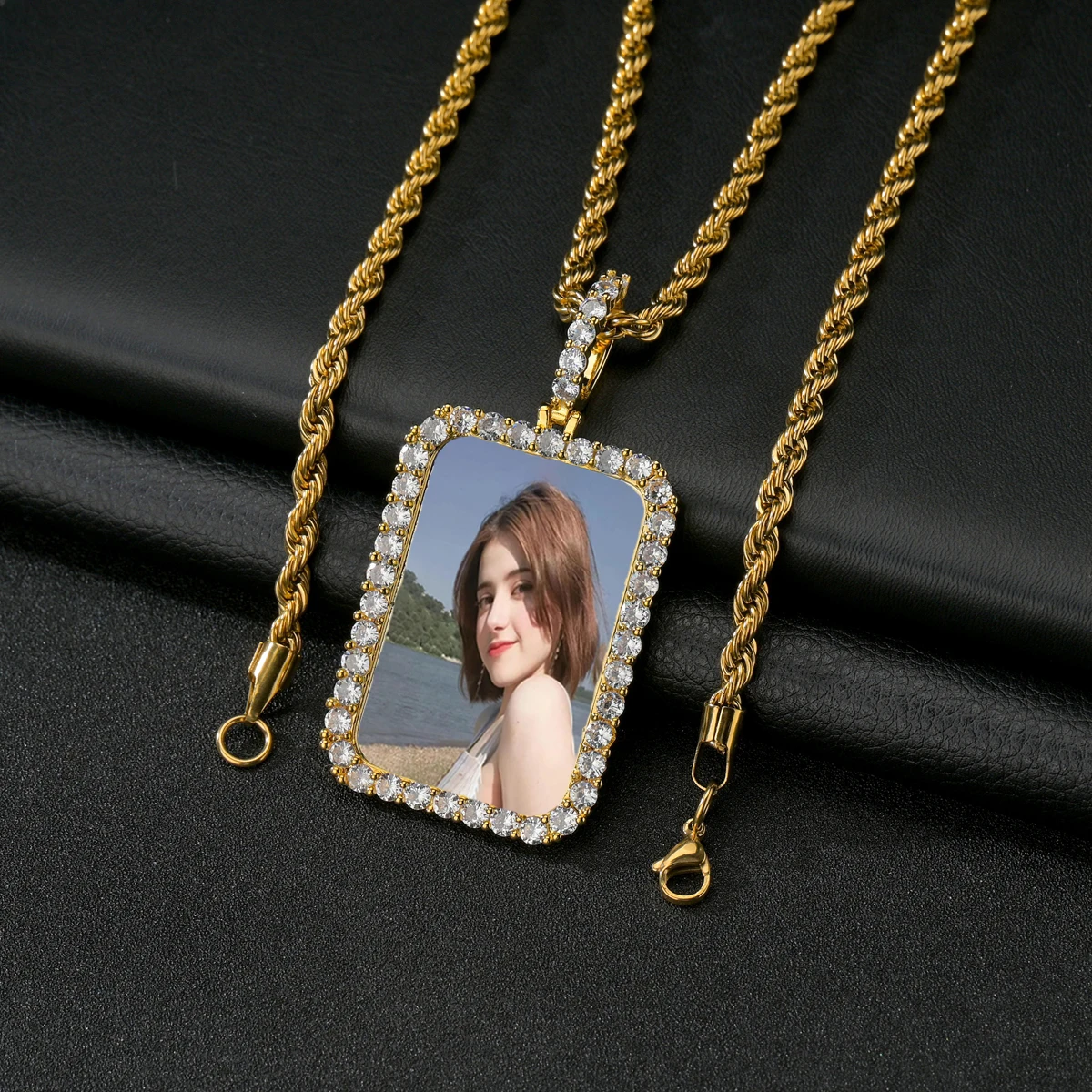 

Personalized Customized Photo Picture Necklace Pendant Custom Memory Kids Family Friend Picture Gifts Nameplate Pendant Necklace