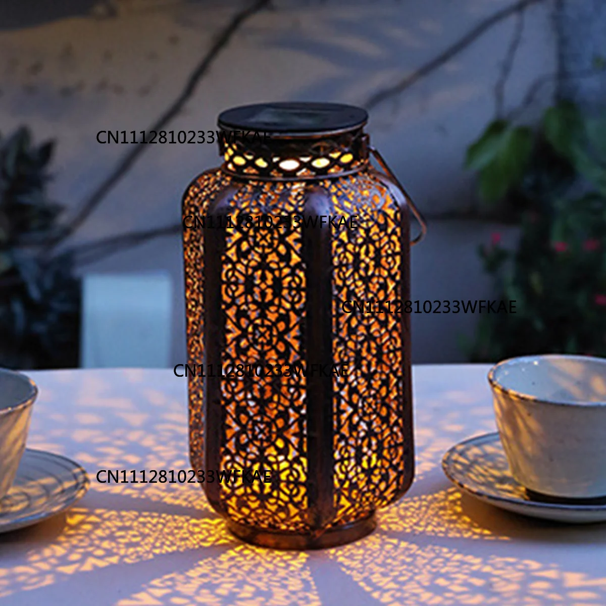 2pcsLed Solar Light Solar Hanging Lantern Retro Solar Iron Art Lantern Decorative Vintage Pathway Lamp with Handle Outdoor Metal