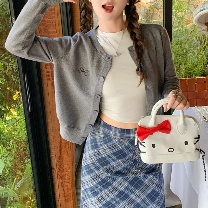 

Корейский стиль, вязаный кардиган с бантом и вышивкой, женский ранний осенний однотонный свитер с длинными рукавами, модные однобортные топы с круглым вырезом