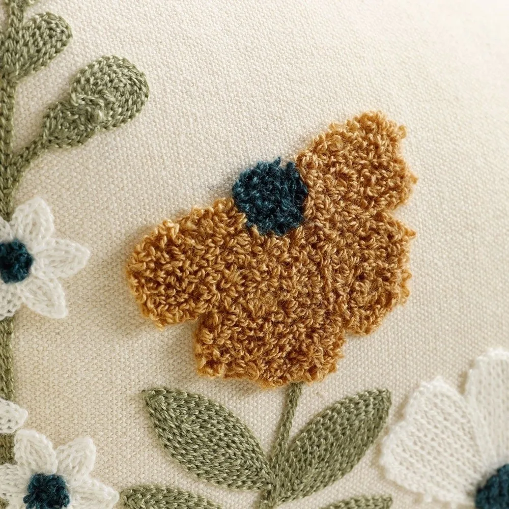 Pastoral Floral Embroidered Cushion Cover Canvas Soft Texture Tufted Throw Pillow Cover Wear Resistant Spring Theme Pillowslip