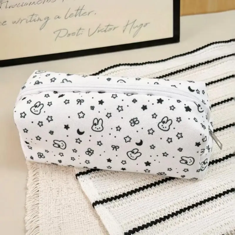 Gifts Cartoon Bunny Pencil Case Star Moon Pattern Zipper Closure Pencil Pouch White Large Capacity Pen Pouch Office Supplies