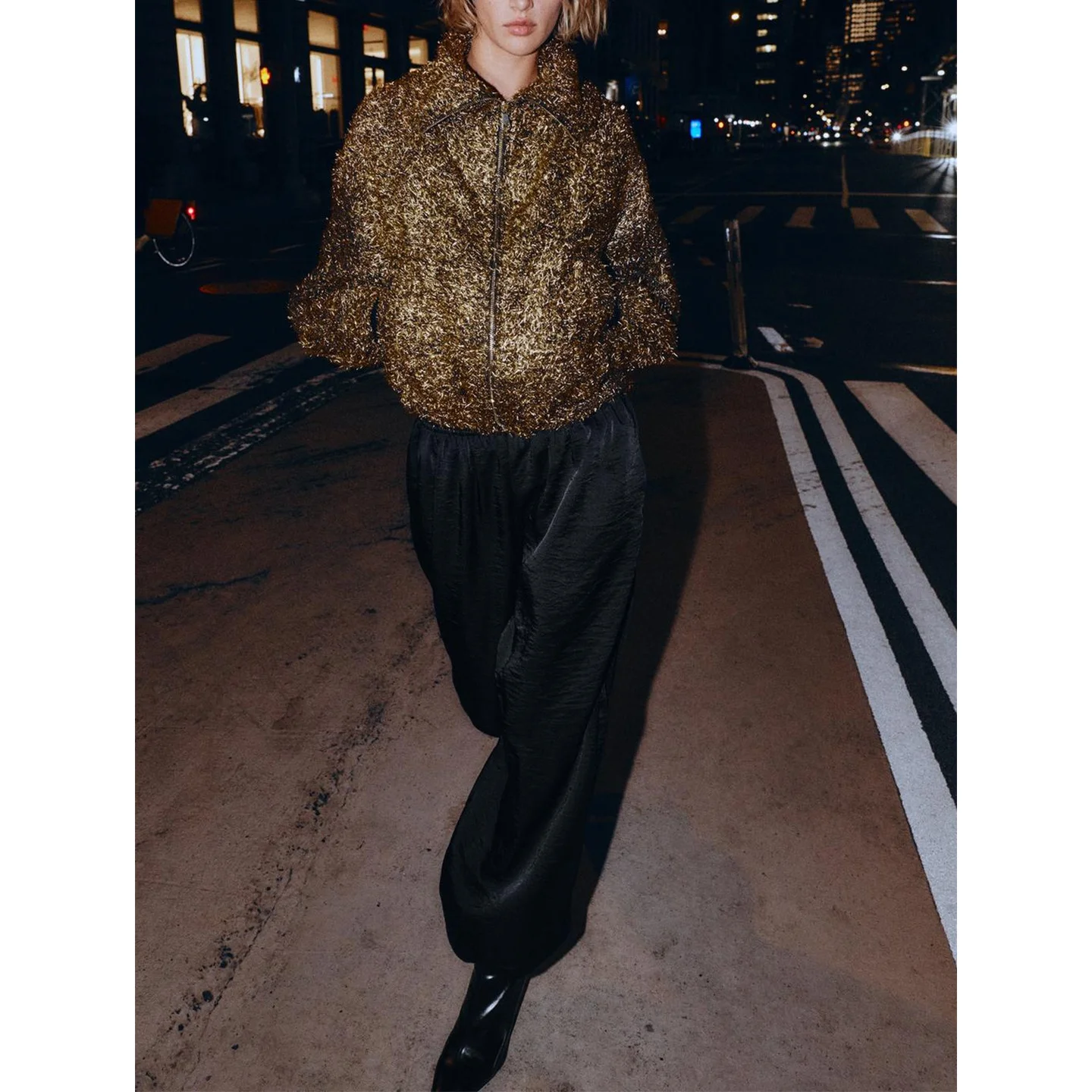 เสื้อโค้ทผู้หญิงแบบมีซิป แขนยาว คอตั้ง สไตล์นักบิน แฟชั่นลำลอง ความยาวปานกลาง ผลิตจากเส้นใยโพลีเอสเตอร์ สำหรับฤดูหนาว