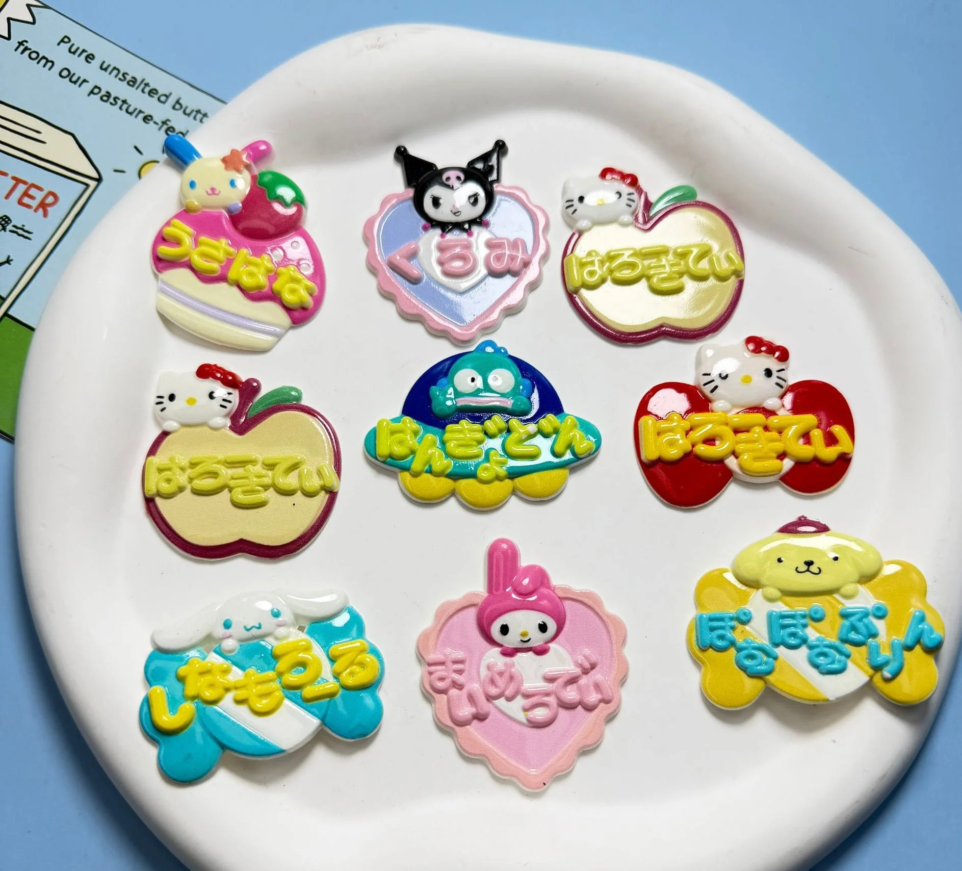 10 PIÈCES Cabochons en résine à motifs mignons pour la création de coques de téléphone DIY avec colle crème, breloques pour chaussures, broches et pinces à cheveux