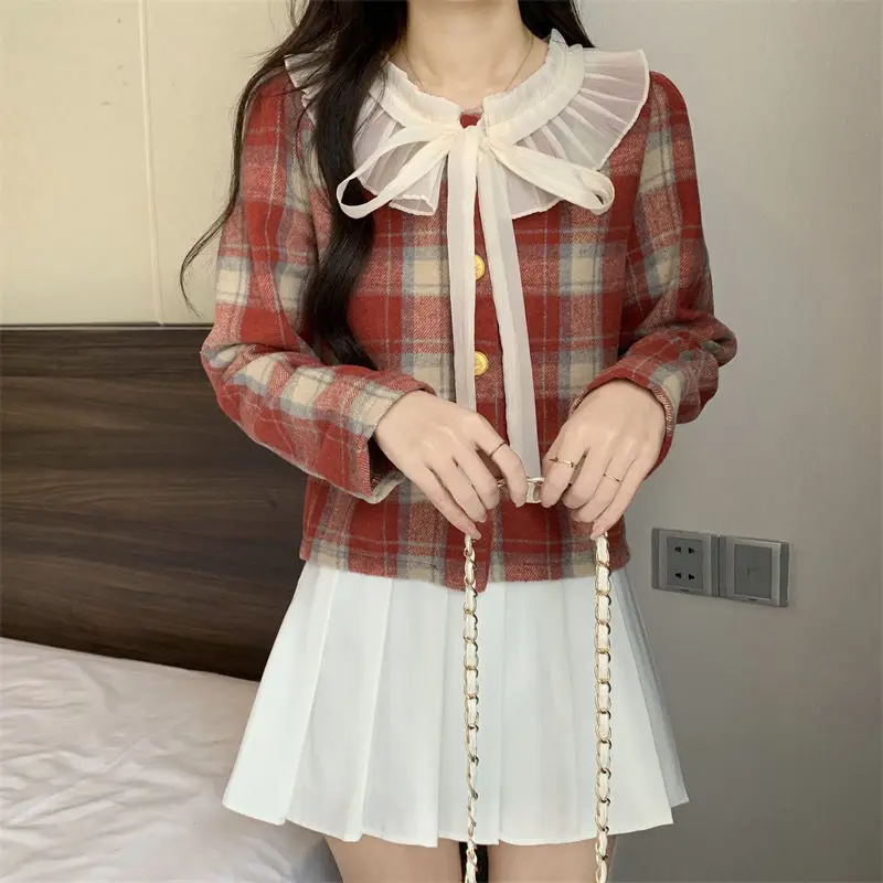 Retro Plaid Sweet Long Sleeved Jacket for Women with a Sense of Niche Design Small Fragrance Style Shirt on Top