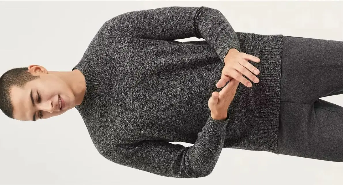 Half-high neck and medium-thick 100% pure cashmere warm solid color sweater for men in autumn and winter