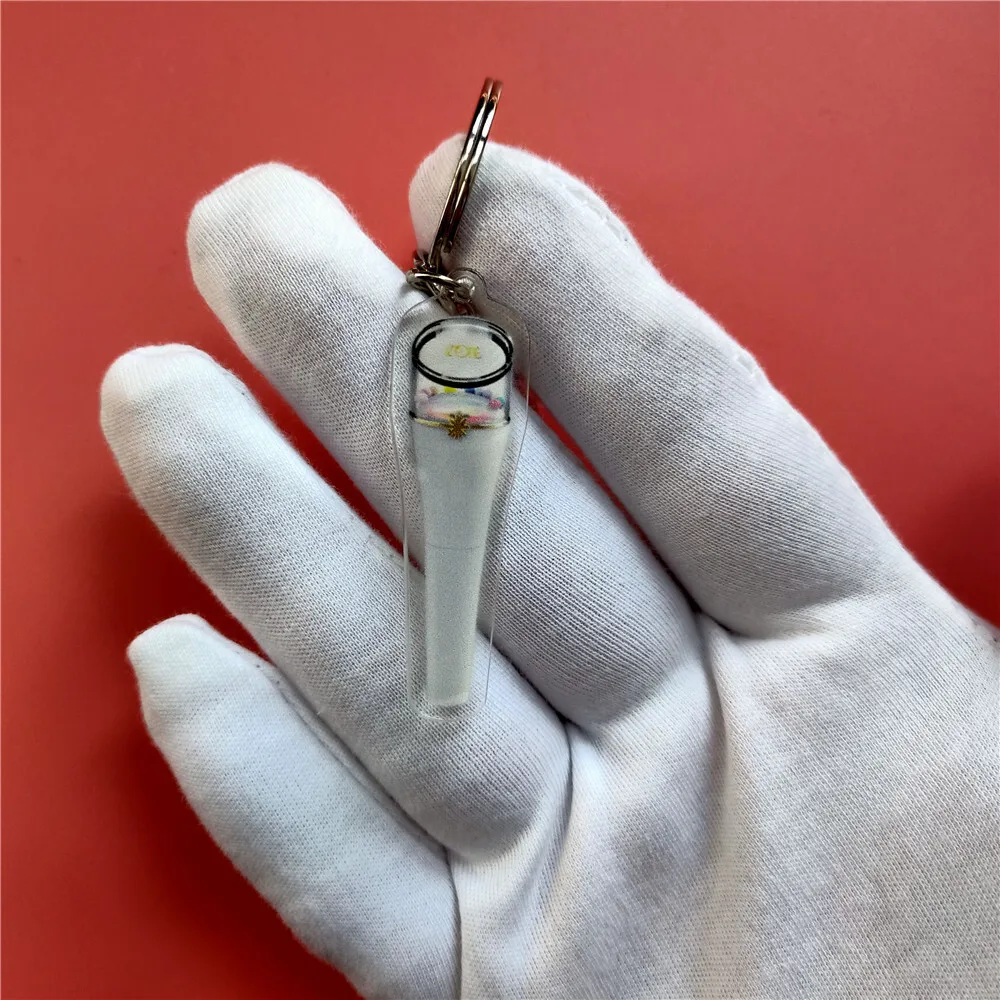 ONE Acrylic Keychain Supporting Lamp Key Pendant Heart * IZ Jewelry Hanging Decoration IZONE Surrounding