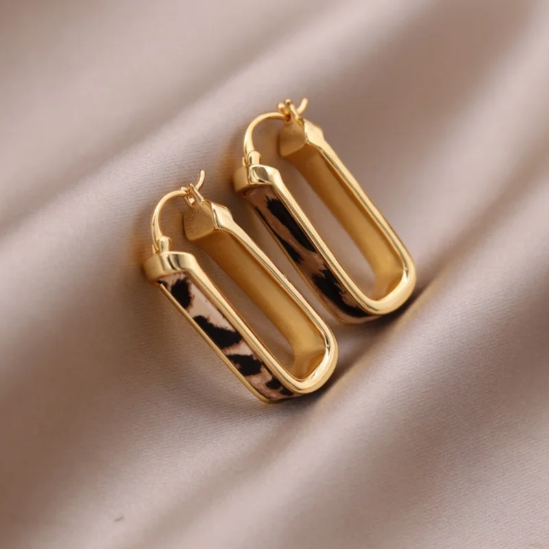 Korean new design fashion jewelry 18K gold plated U-shaped metal leopard leather earrings elegant women's daily work accessories