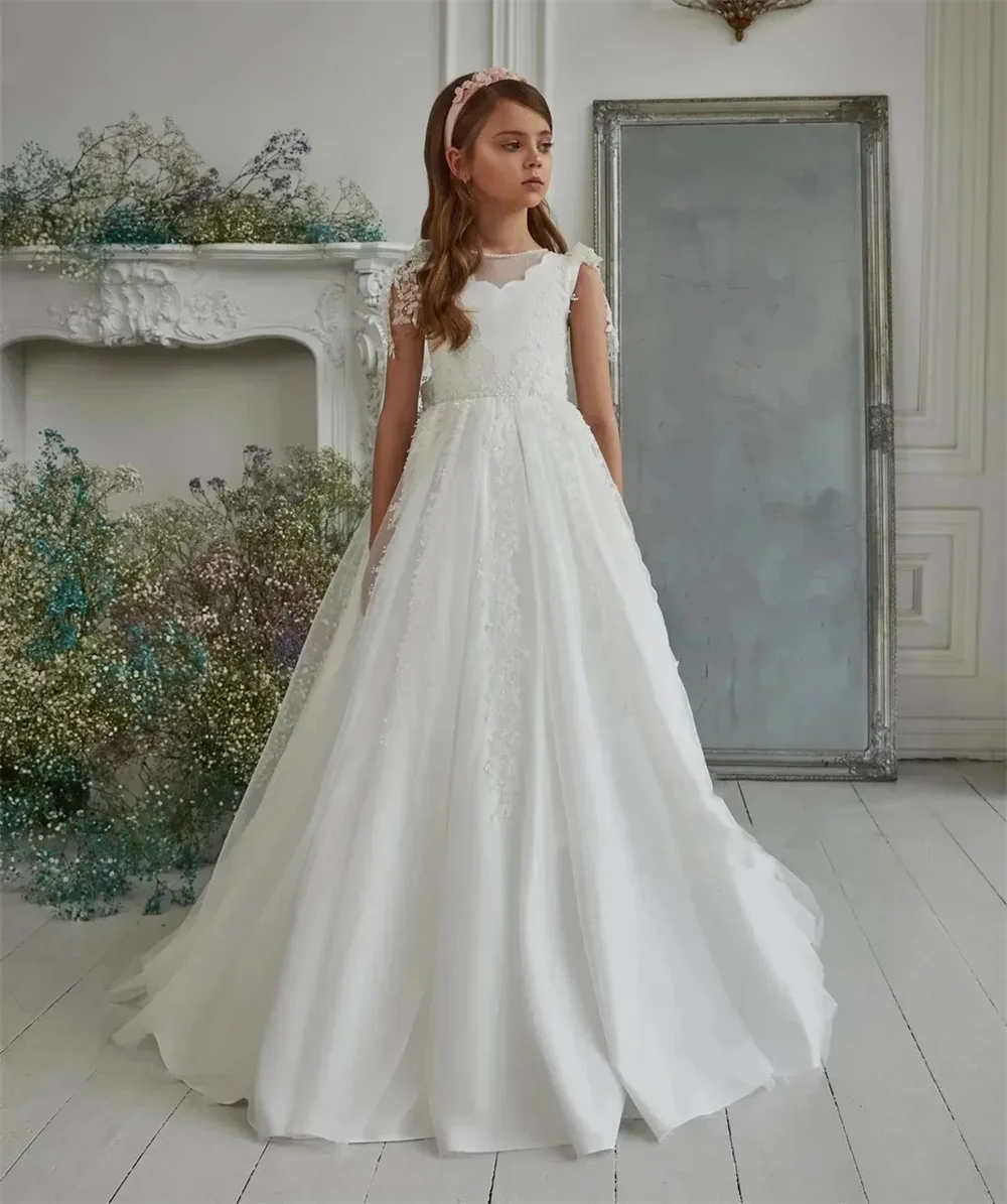 

Elegant A Line Long Short Sleeve Long Ball Flower Girl Dress Lace Up Appliques Customized Princess First Communion Dress