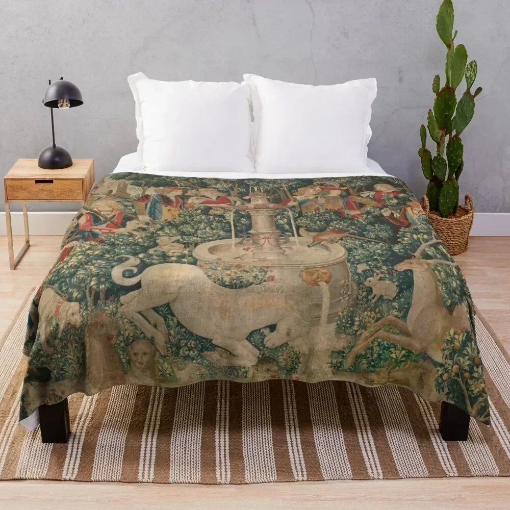 

Hunt of the Unicorn Throw Blanket Warm Flannel Blanket for Couch Chair Bedroom