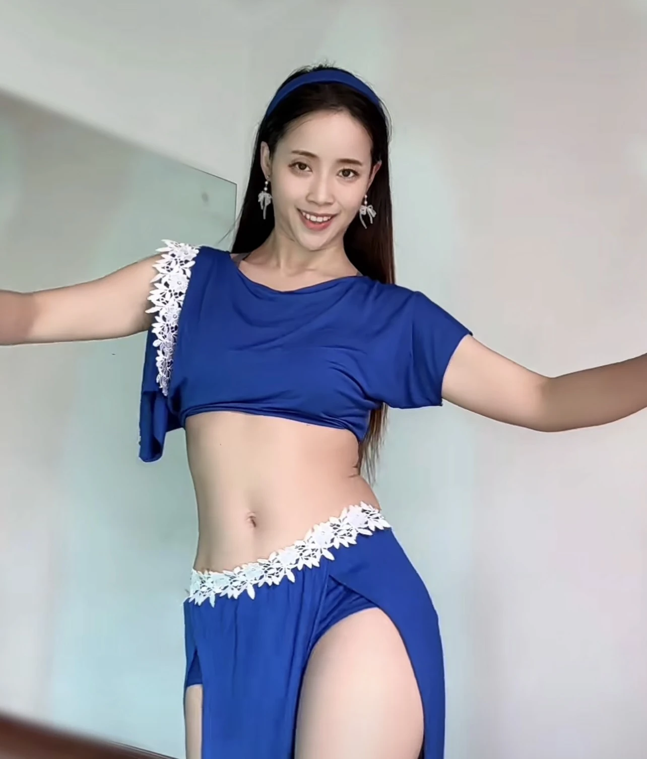 New BellyDance Clothing Loose and Comfortable Top+Sexy Split Long Skirt 2pcs Oriental Dance Professional Practice Clothes