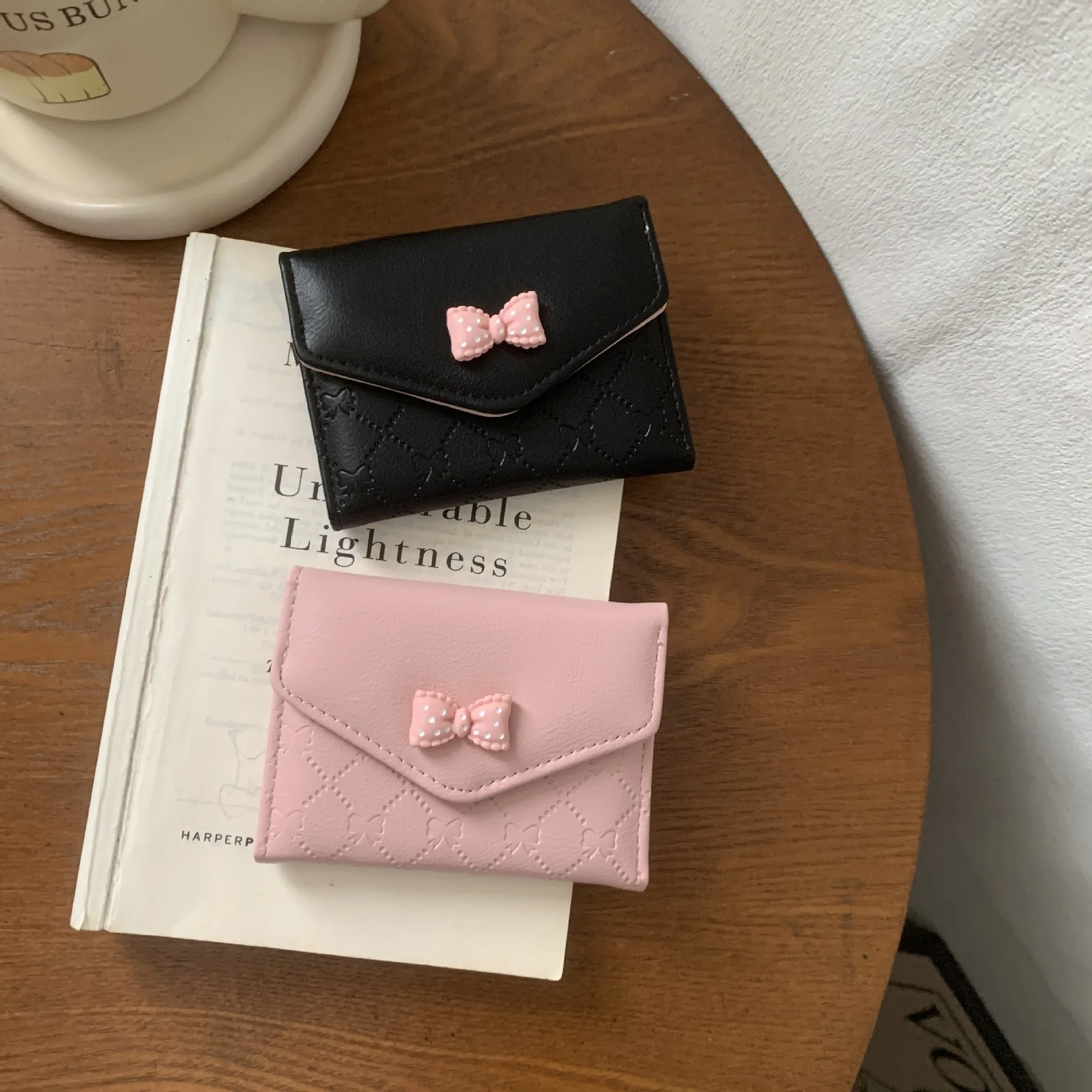 PU leather bow ladies short cute purse simple three fold portable student Kawaii coin purse card bag