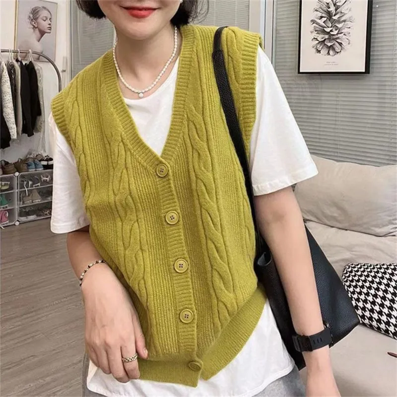 Gilet lavorato a maglia con scollo a V per l'autunno e l'inverno, un nuovo maglione ampio e dimagrante in stile coreano, gilet e cardigan da donna