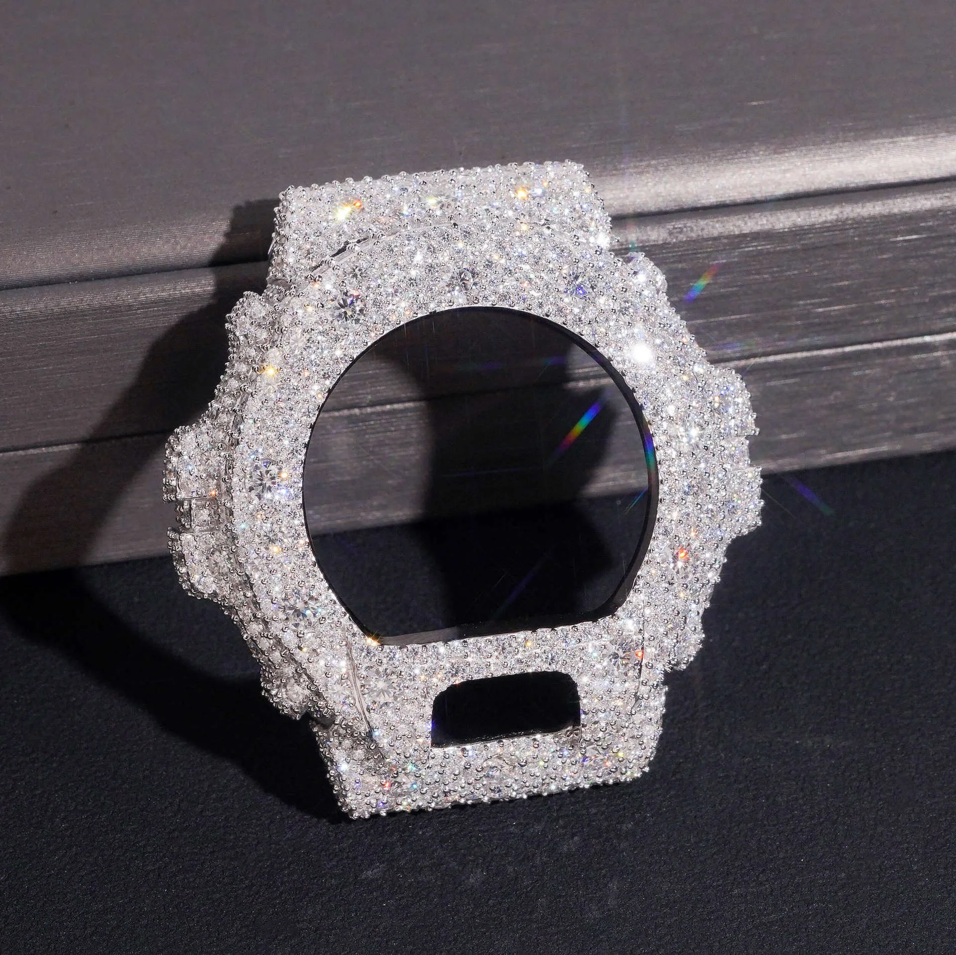 LYEE CYEE Hip-Hop Watch Case: Dazzling Black & White Moissanite Bling. GRA Certified, Iced-Out for Ultimate Street Style. 5-Star