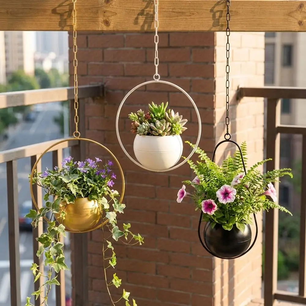 Minimalist Metal Hanging Flower Pot Iron Art Wear-resistant Wall Mounted Flower Holder Handmade with Chain Hook Plant Container