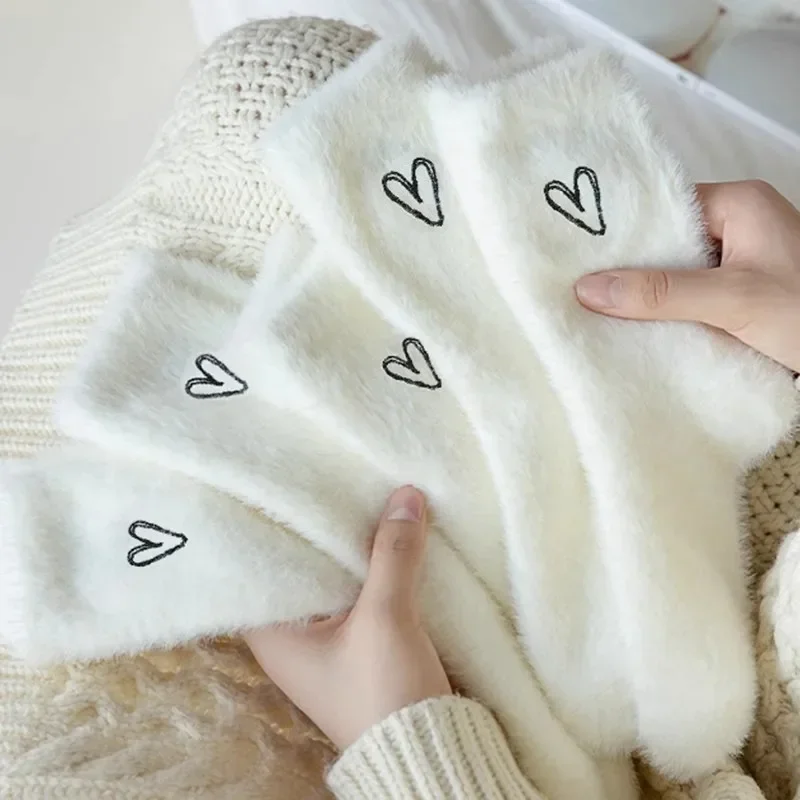 Simple Lovely Cozy Hairy Mink Velvet Socks Autumn Winter Hosiery Thickened Plush Warm Sleep Home Fluffy White Heart-shaped Socks