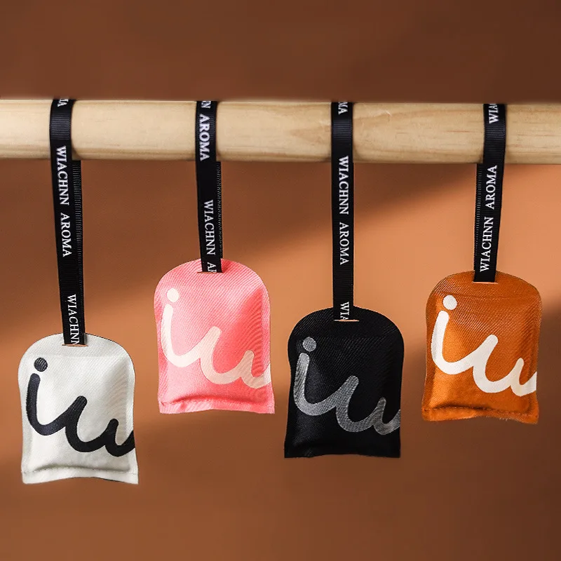 New car aromatherapy car perfume sachet high-end long-lasting light fragrance trend pendant sachet manufacturers wholesale