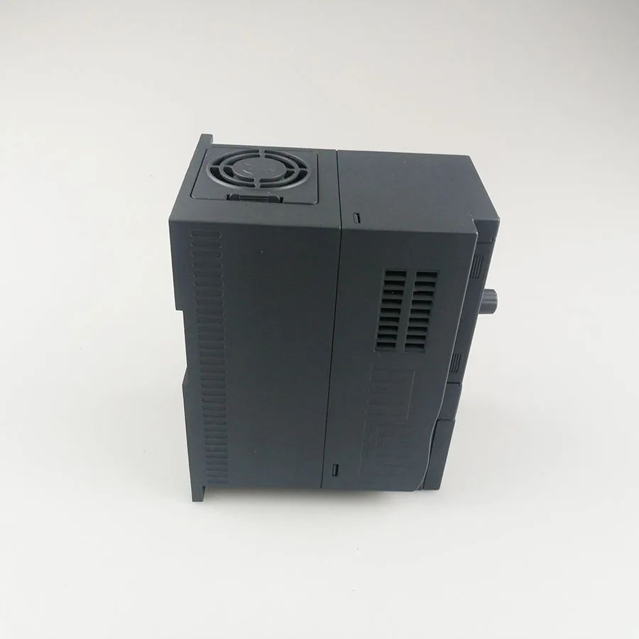 1500W 220V VFD Inverter, ZC1000-2S Variable Frequency Adjustable Speed Drive, 3-Phase Output Frequency Converter