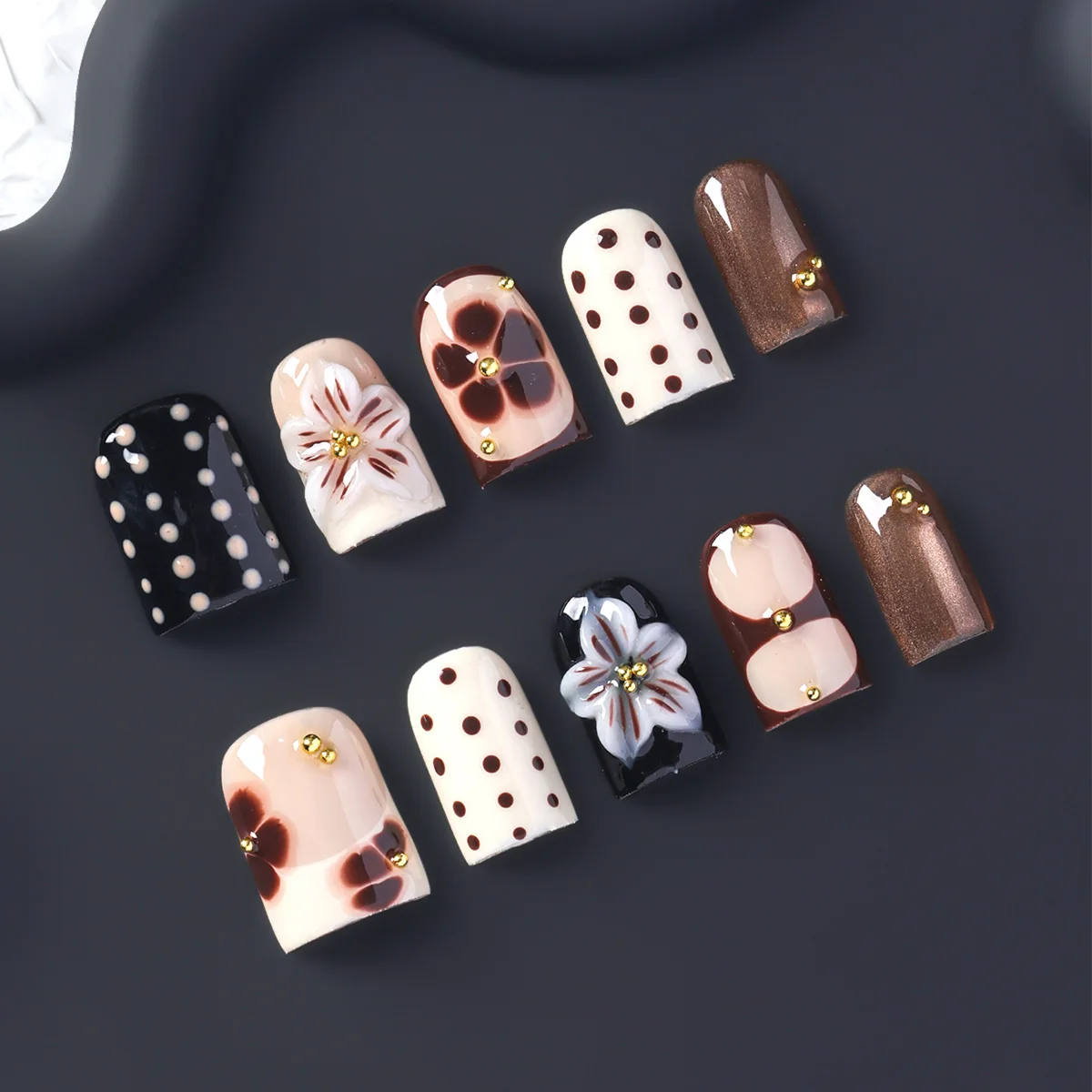 10pcs Handmade Short Square Press On Nails, Flowers & Dots for Fall Winter Vacations, Parties & Daily Wear, Gifts for Women