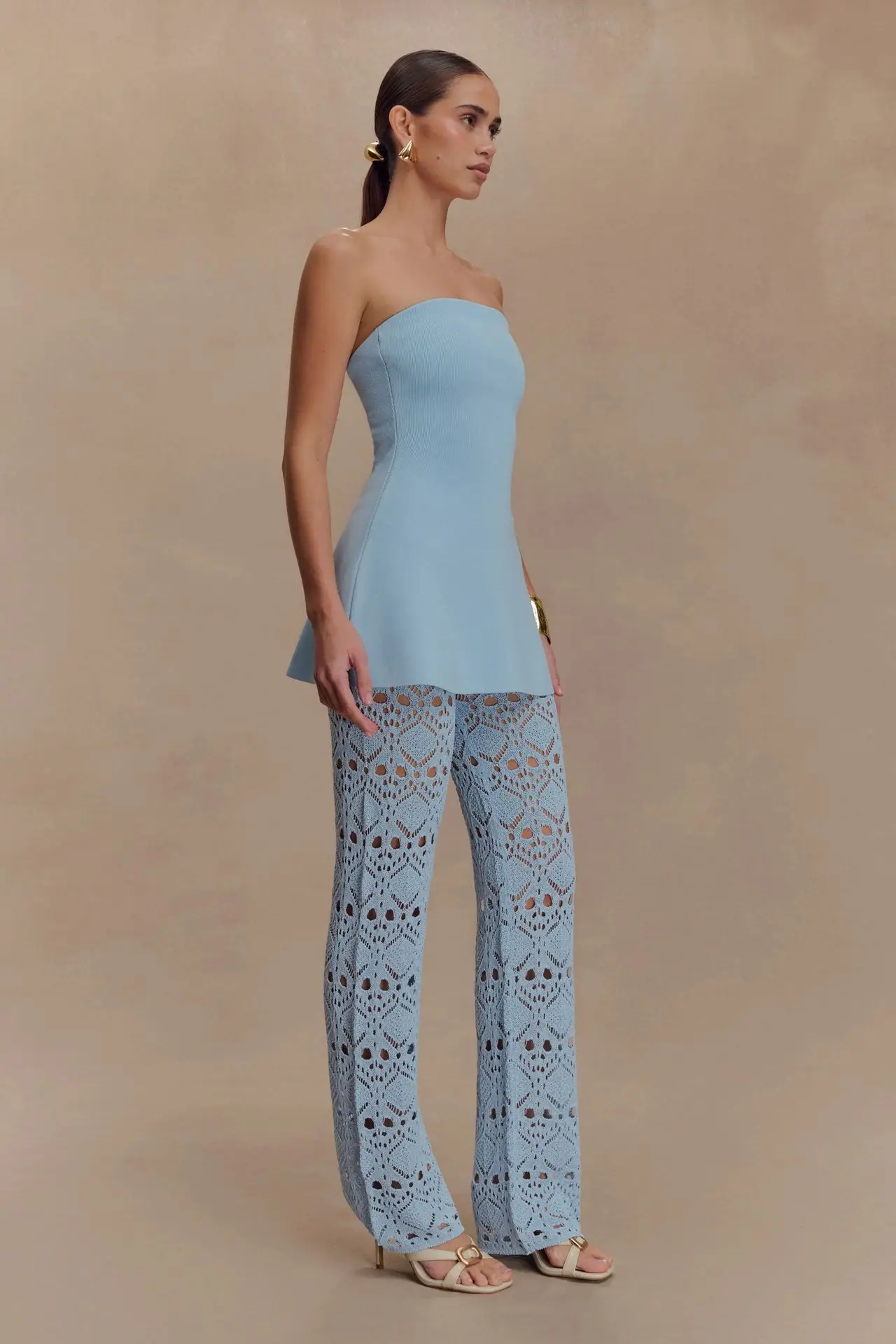 春夏の新リブミニドレスカジュアルスリムフィットパーティードレス女性ストラップレスノースリーブハイウエストボディコン