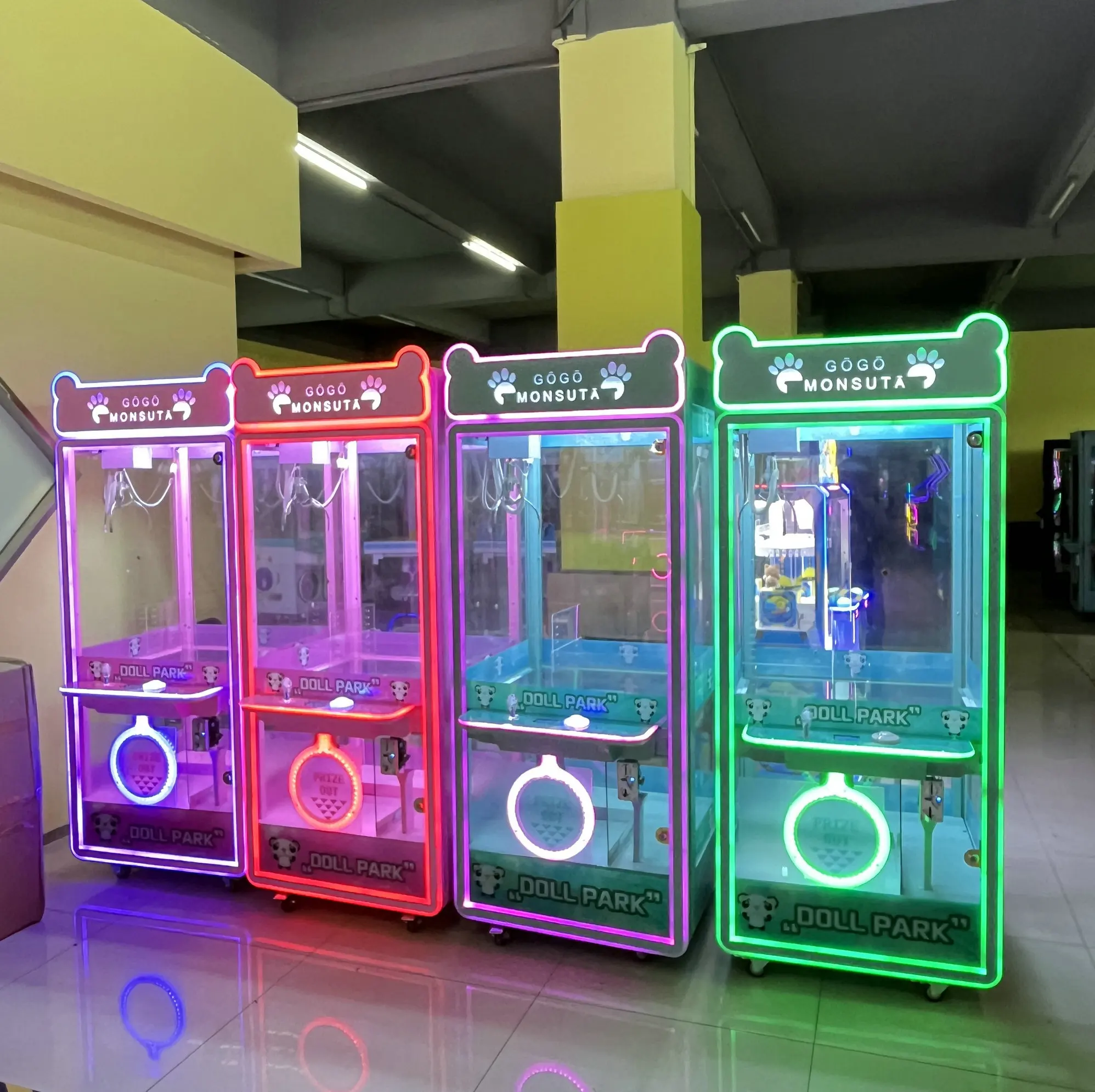 Factory Cheap Customized Doll Claw Machine Toy Claw Machine Coin Operated Gift Machine