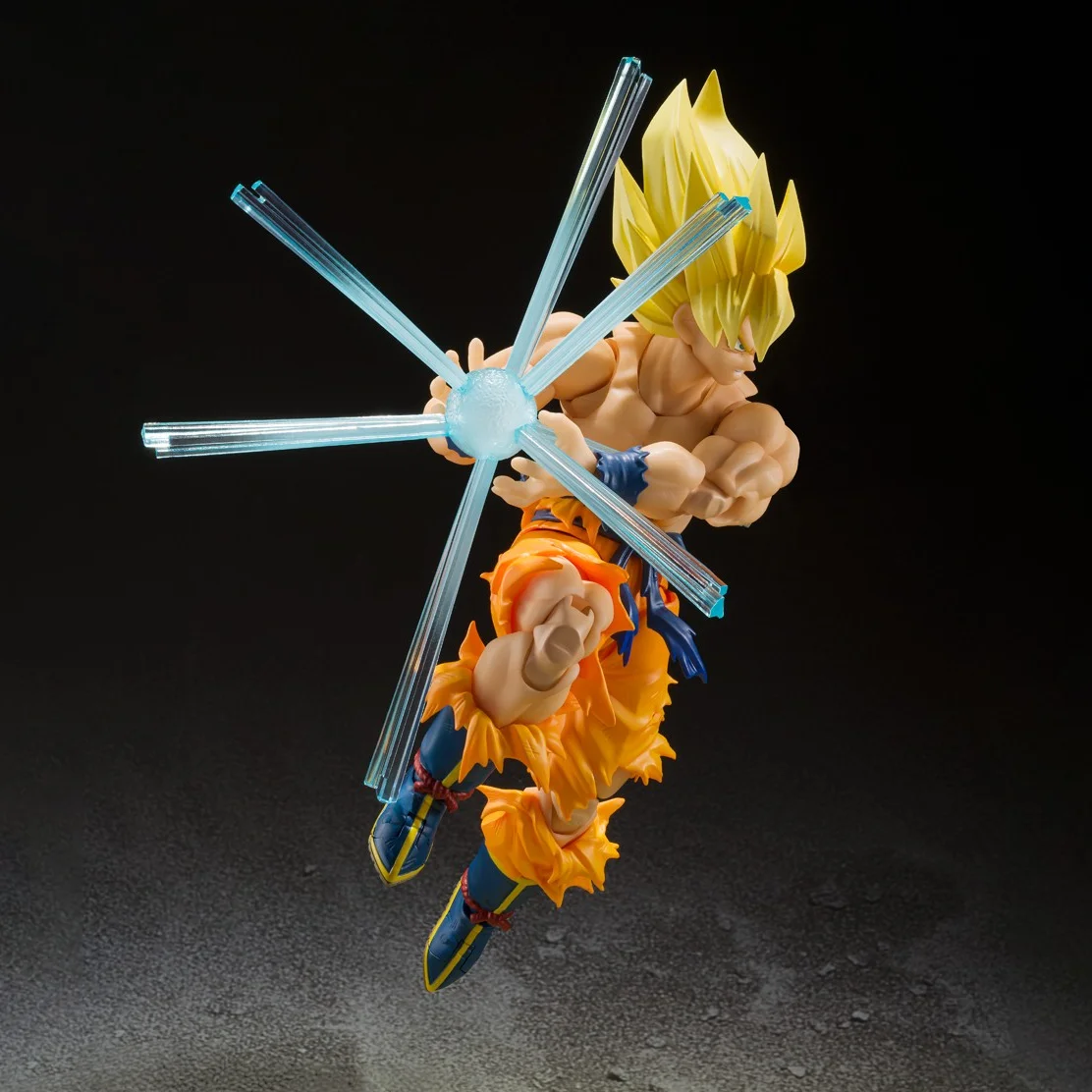 ドラゴンボールZ 孫悟空 アクションフィギュア 伝説の超サイヤ人 孫悟空 S.H.Figuarts PVC 可動式アニメフィギュア 17cm モデル玩具