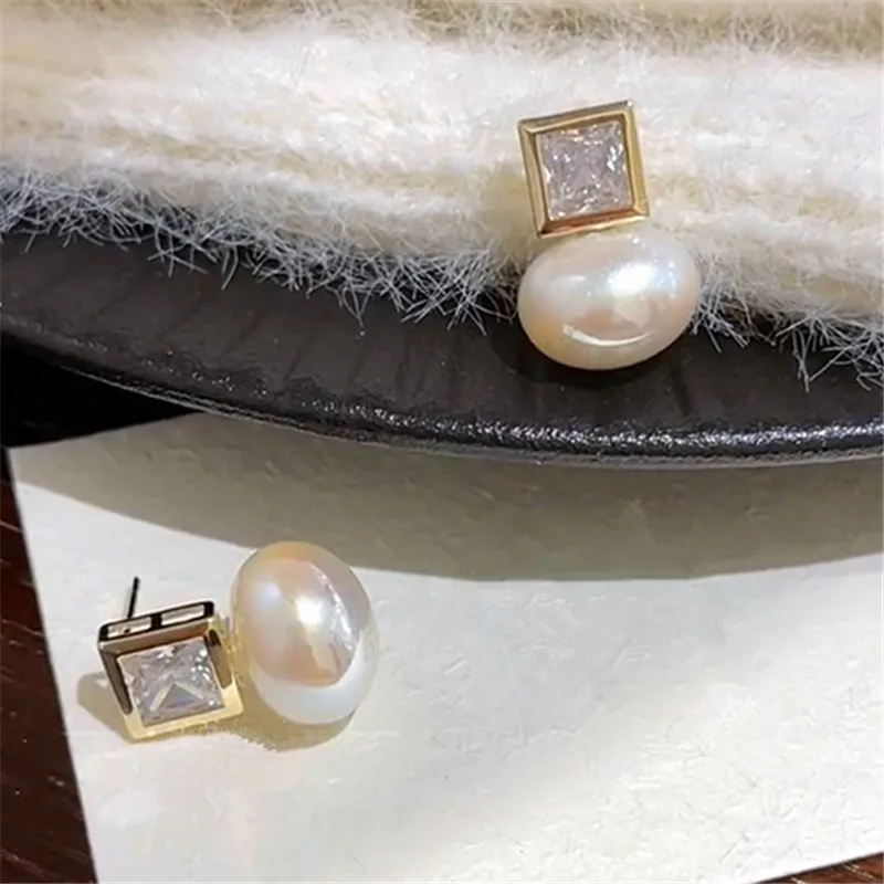 Fashion Square Zircon Pearl Earrings For Women Delicate Simple New Trending Designers Earings Wholesale