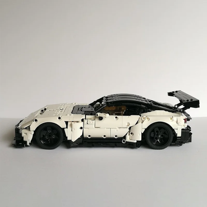 2104 PCS MOC Nero Bianco Auto Sportiva Modello Modulare Set FAI DA TE Building Blocks Per Bambini Assemblaggio Display Giocattoli Festival Regalo A Sorpresa