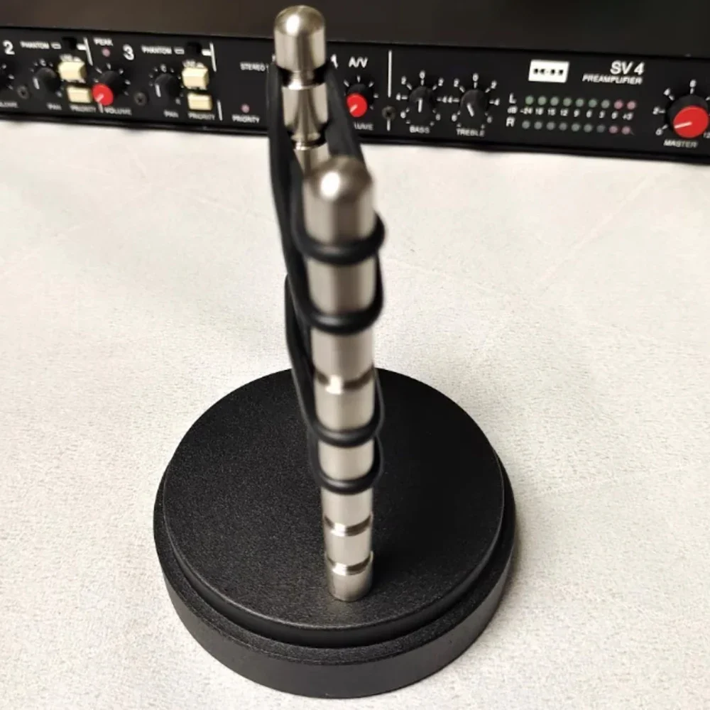 Hi-Fi Audio Cable Management Adjustable Rack with Shock-Absorbing Design - for Power/Speaker/Signal/Balanced Cables