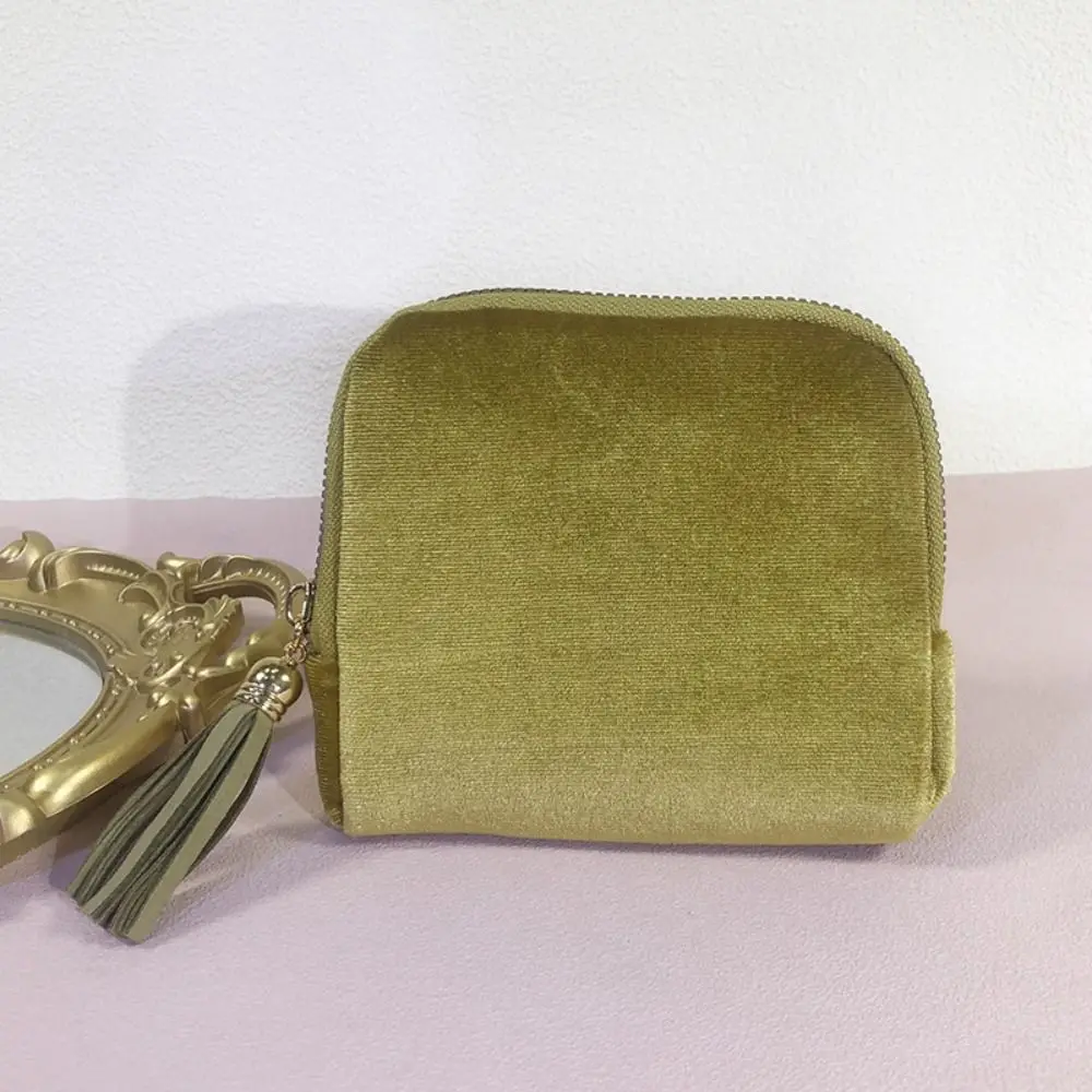 

Portable Velvet Jewelry Packing Bag Tassel Large Capacity Jewelry Storage Bag Organizer Bracelet Jewelry Holder Outdoors