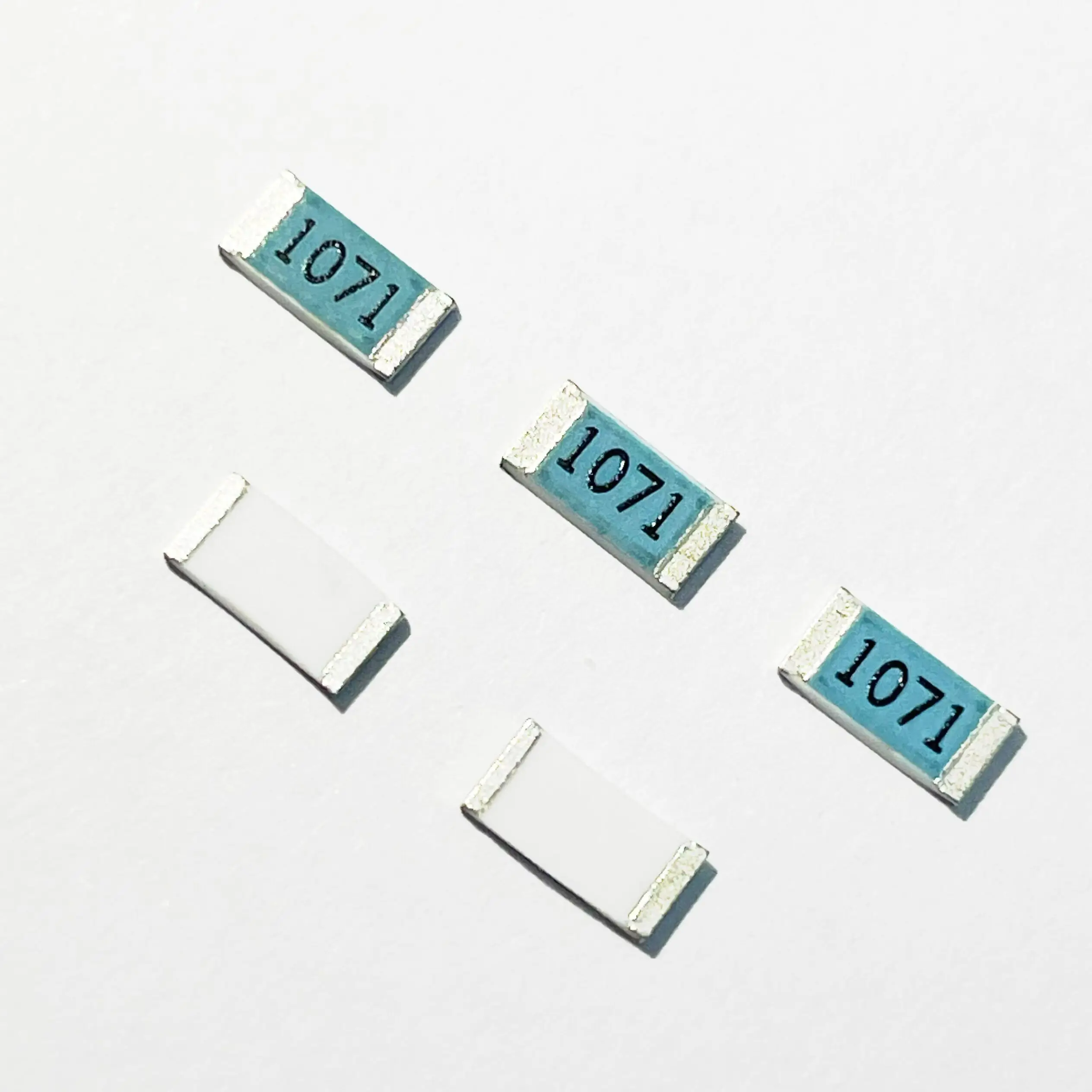 50PCS/LOT RK73H2HTTE1071F 2010 1.07K 1% 100 PPM Blue car patch resistor