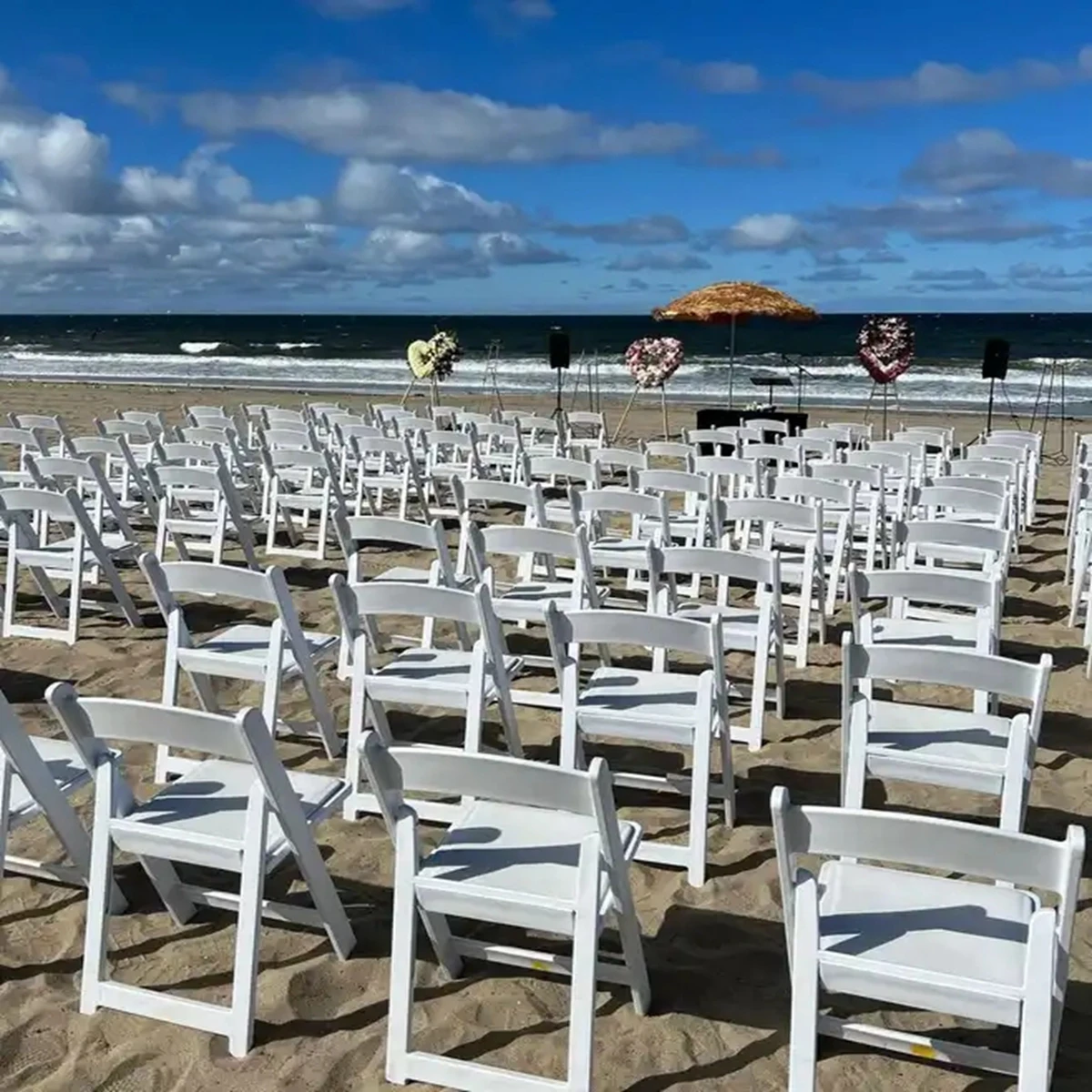 56pcs）Wholesale White Slat Beach Wedding  Resin ChairBanquet Party Winbledon Folding Chairs For Event 284