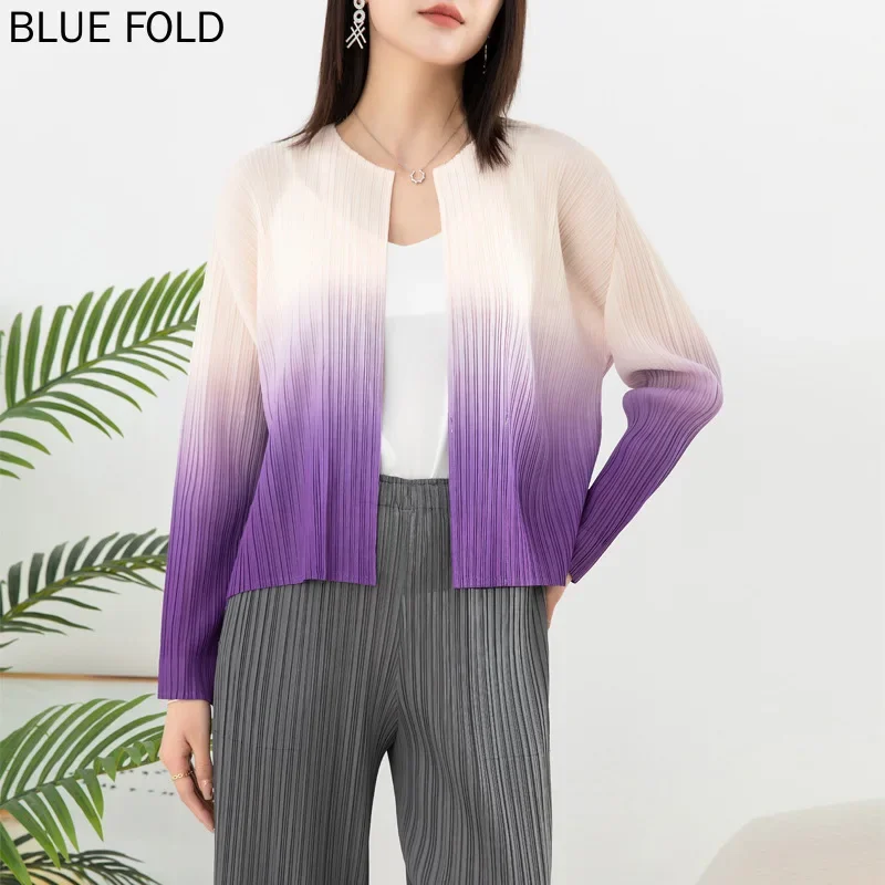 

MIYAKE Pleated Women's Spring and Autumn New Gradient Color Cardigan Casual Long Sleeved Fashionable Temperament Versatile Top