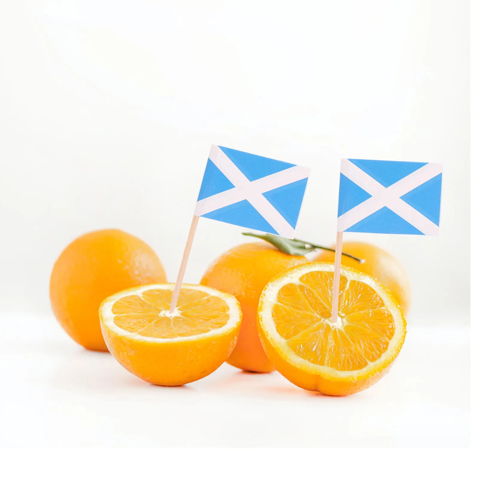 100Pcs Scotland Flag Wooden Toothpicks Cake Decoration Cupcake Picks Food Party Picks National Flag Design Toothpick
