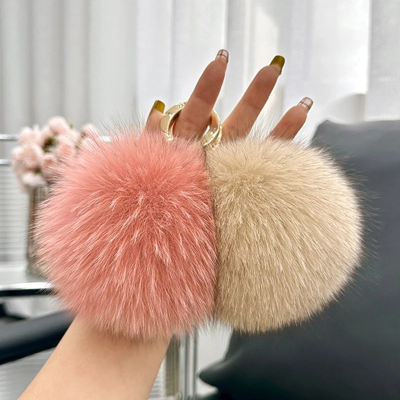 2024 Fluffy Real Fox Fur Ball Poms Keychain For Women Luxury Pompom Keyring Accessories Bag Decoration Emo Trinket Jewelry Gifts