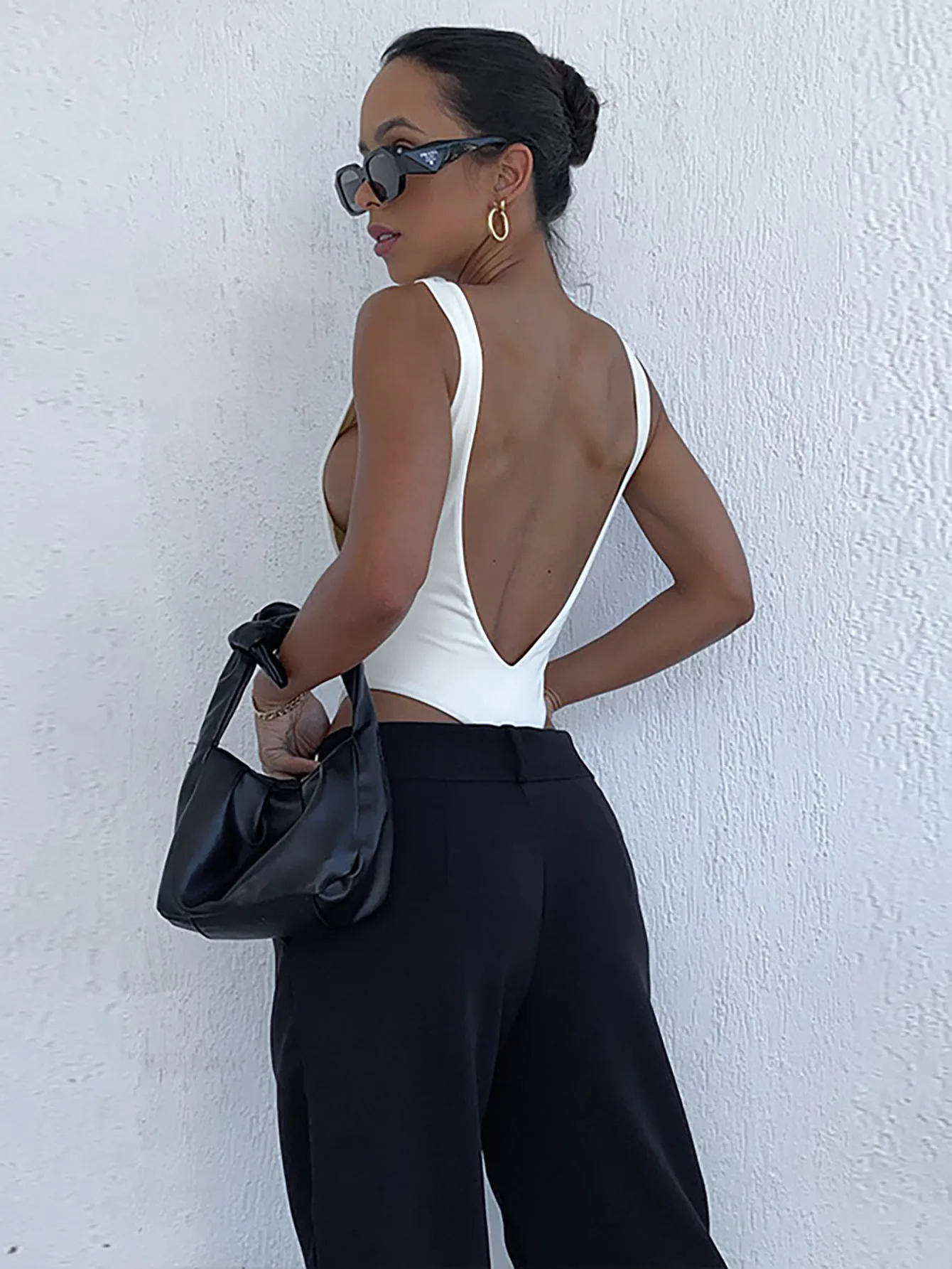 بدلة رياضية نسائية عبر الحدود مثيرة هوتي بدون ظهر نحيفة بلون واحد بدلة قفز خارجية Cw52365