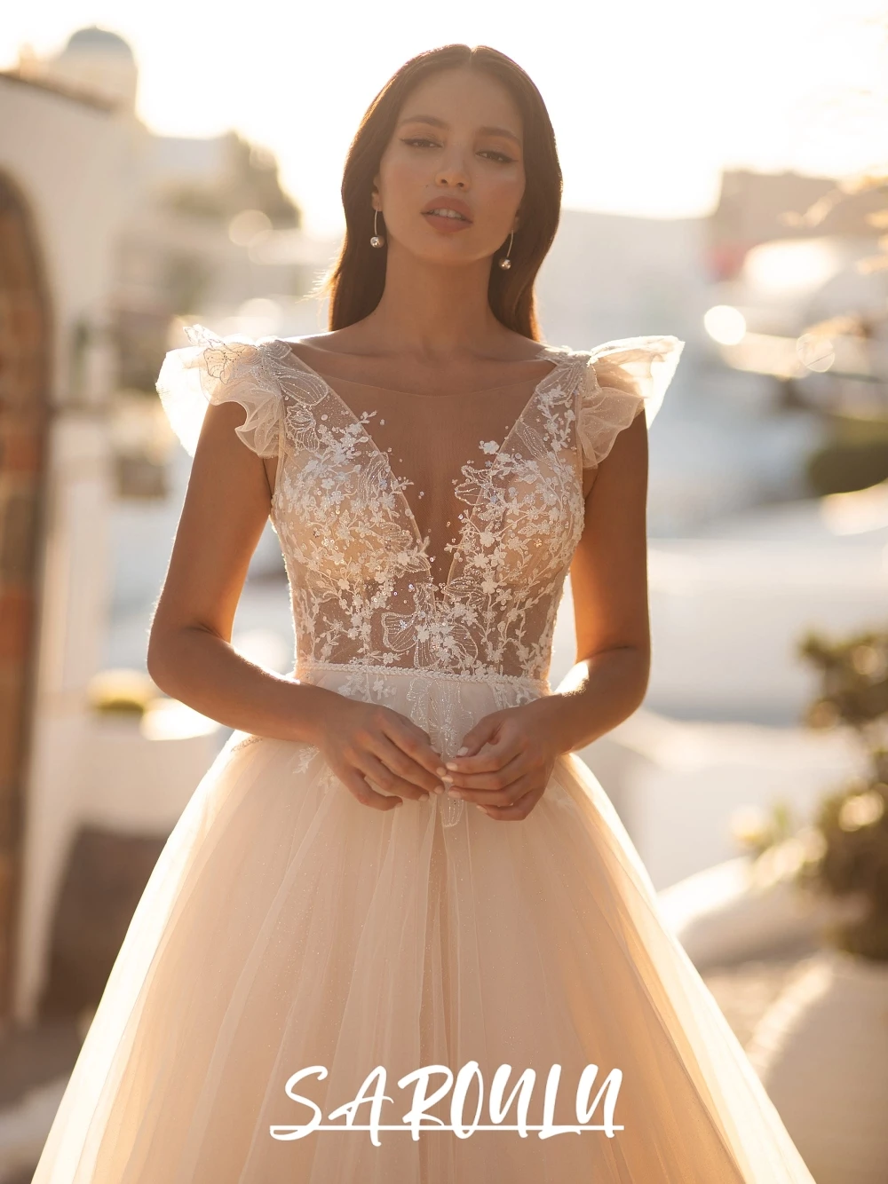 

Sheer 2026 Appliques Glitter Wedding Dress Plus Size Illusion Top A Line Bridal Gown Customized Modern Low Back Charming Wear