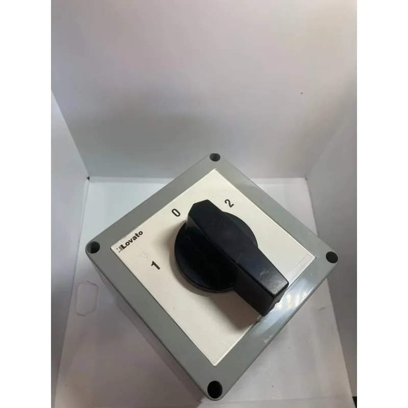 

ORIGINAL SUPPLY GX40 11P CAM SWITCH 3-POSITION WITH IP65 NNB