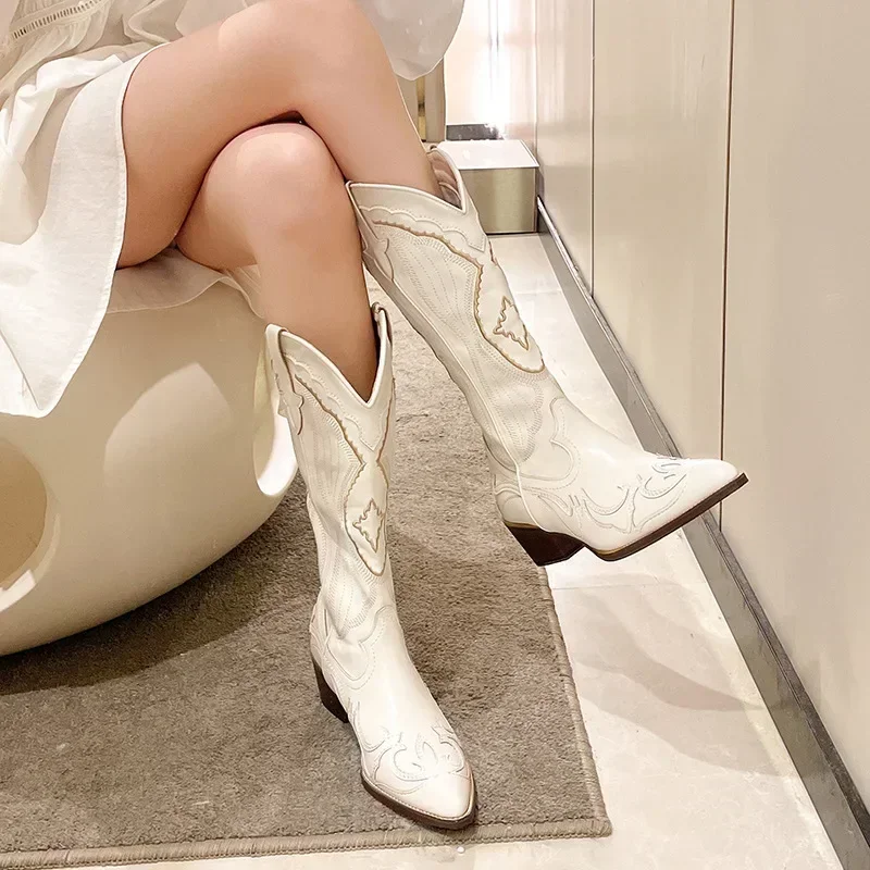 Women\'s Embroidered Western Mid Calf Boots Cowboy Square Heels Boots Pointed Toe Platform Boots Women Western Shoes Plus Size42