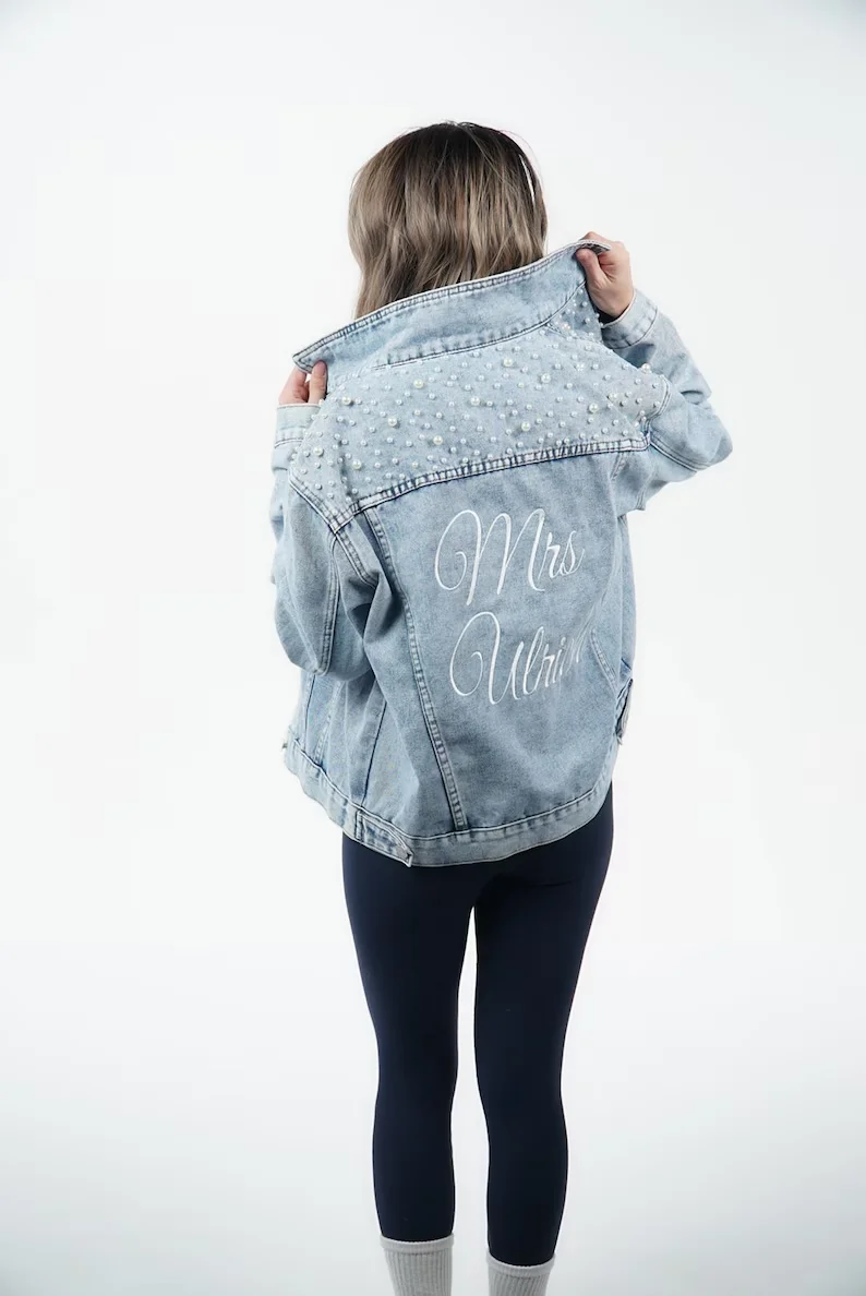 Bachelorette Embroidered Jean Jacket Hen Party Gift Custom Bride Denim Jacket Pearl Mrs Outerwear Personalised Coats Wedding Day