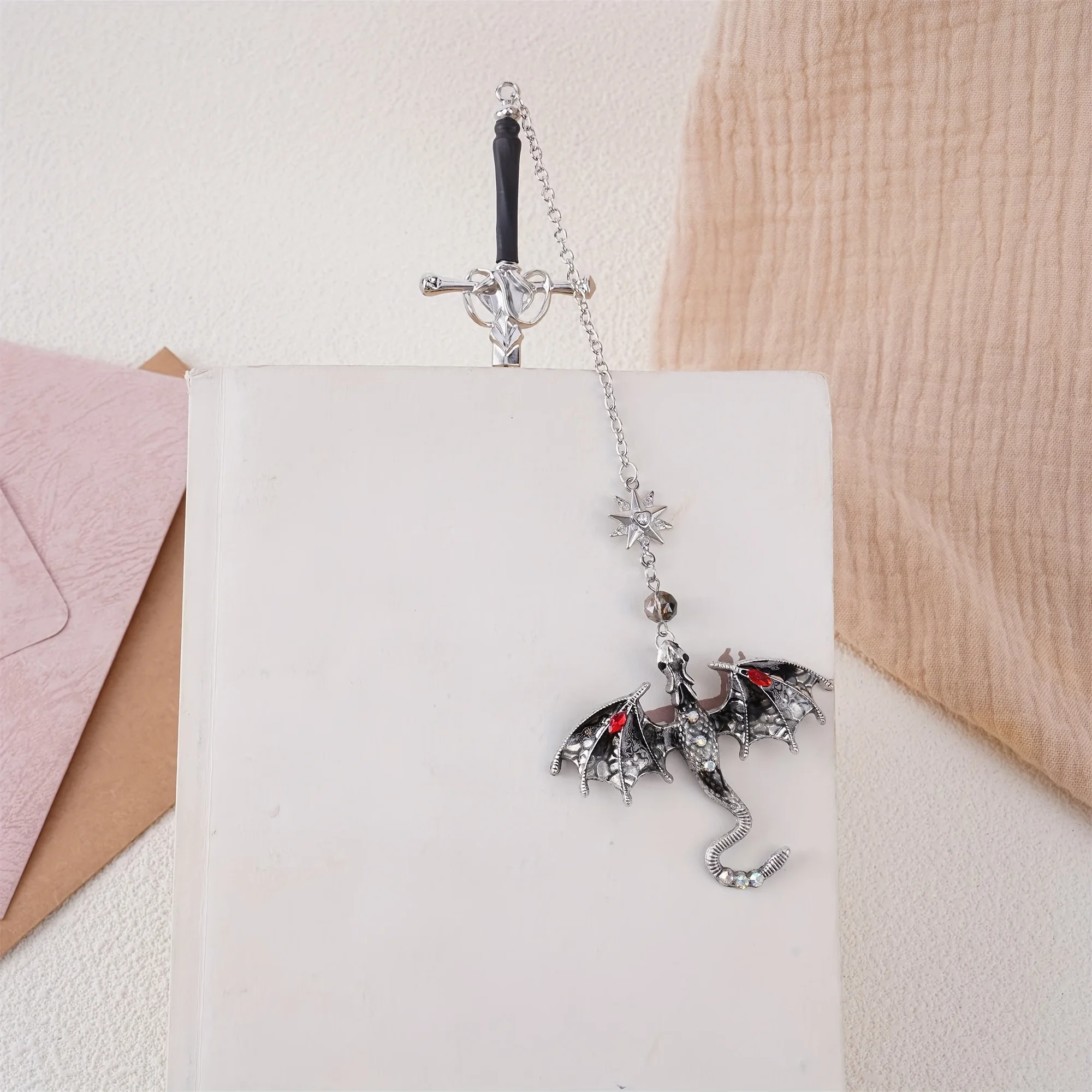 قطعة واحدة من الإشارة المرجعية الخيالية لسيف التنين، هدية عيد ميلاد، إشارة مرجعية للمجوهرات المعدنية الفضية للقراء، هدية فريدة، هدية للنساء والرجال #2